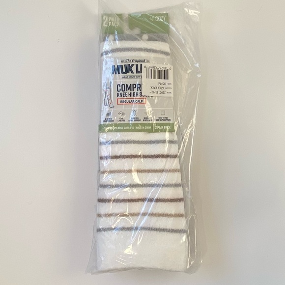 MUK LUKS 2 Pair Compression Knee High Socks, Grey-Stripes, Regular Calf Sz: 6-10 - Picture 4 of 10